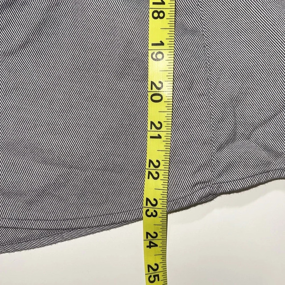 Ann Taylor Factory Gray & White Striped Split Neck Button Down Top 10 Women’s - Picture 9 of 11